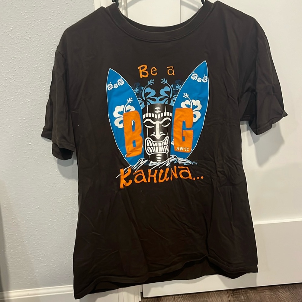 brown graphic t-shirt